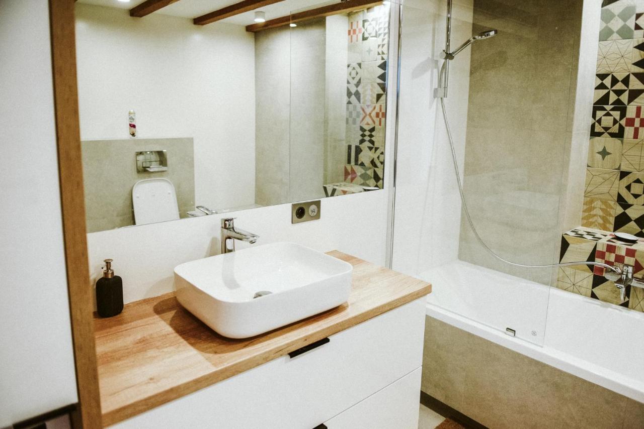 Apartament Myslenice Bagian luar foto